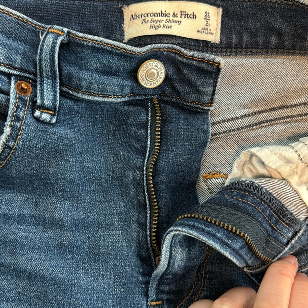 Abercrombie jeans